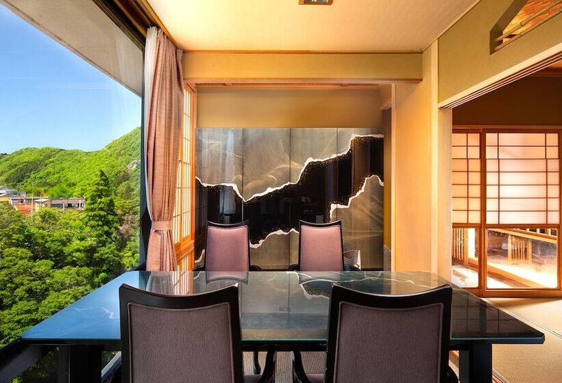 호텔 Yamanaka Onsen Kissho Yamanaka