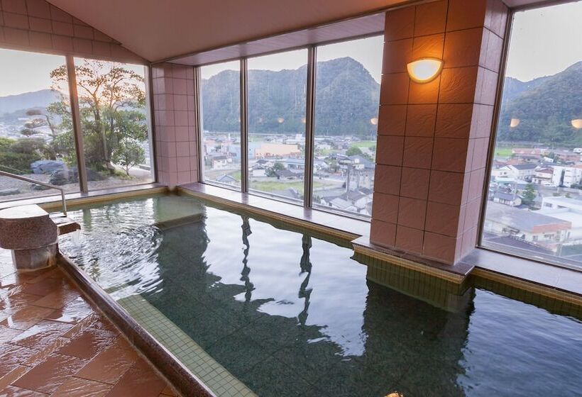 فندق Yunogo Onsen Chikutei