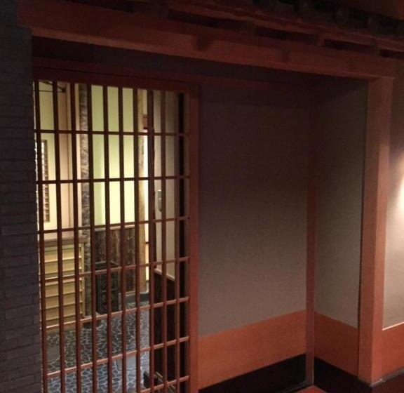 هتل Yamashiro Onsen Yuzankaku