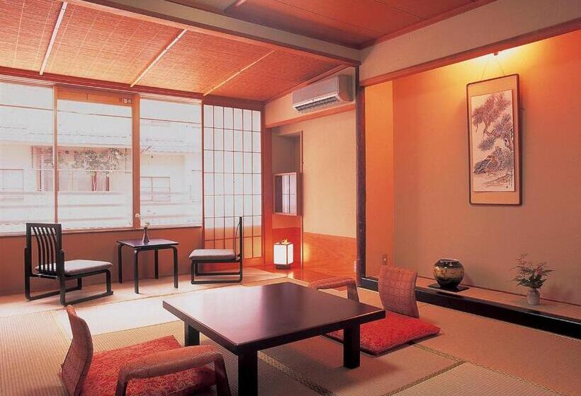 هتل Yamashiro Onsen Yuzankaku