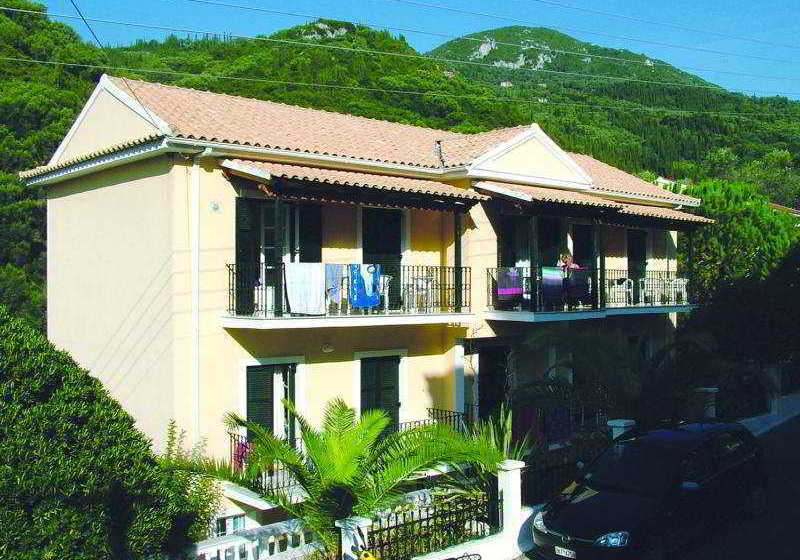 Niouris Apartments
