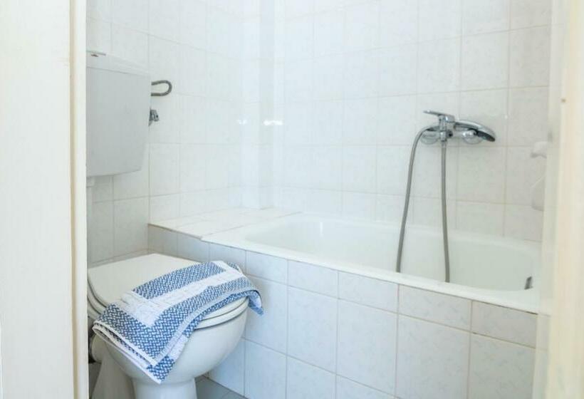 Orestis Hotel Sea View Apartments