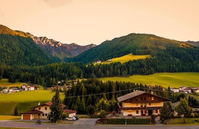 Panorama Hotel Cis   Bed And Breakfast