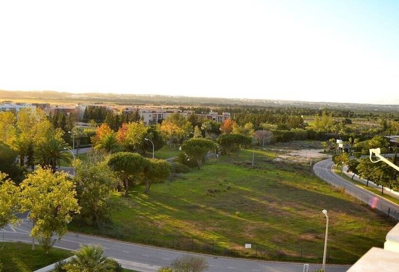 Parque Das Amendoeiras