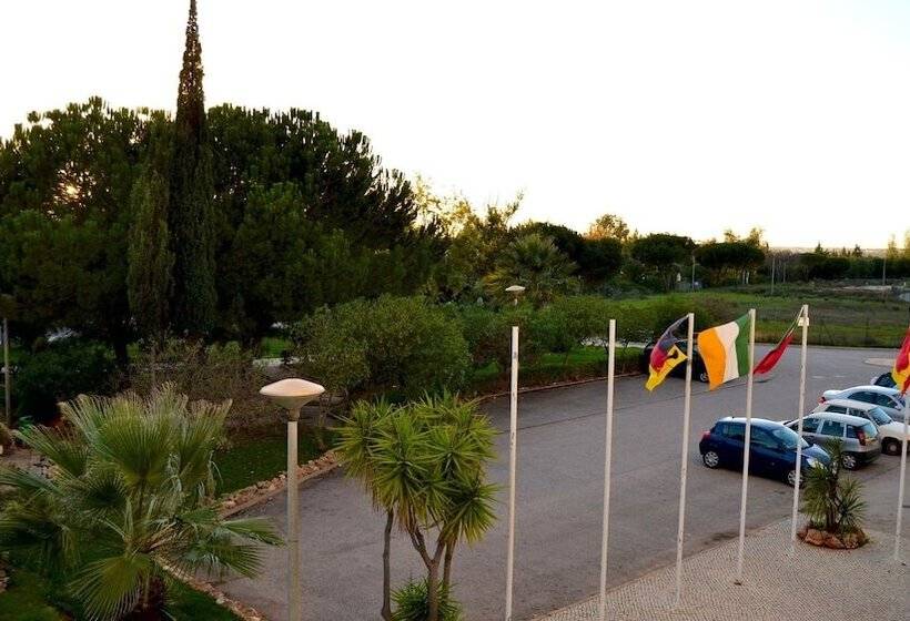 Parque Das Amendoeiras