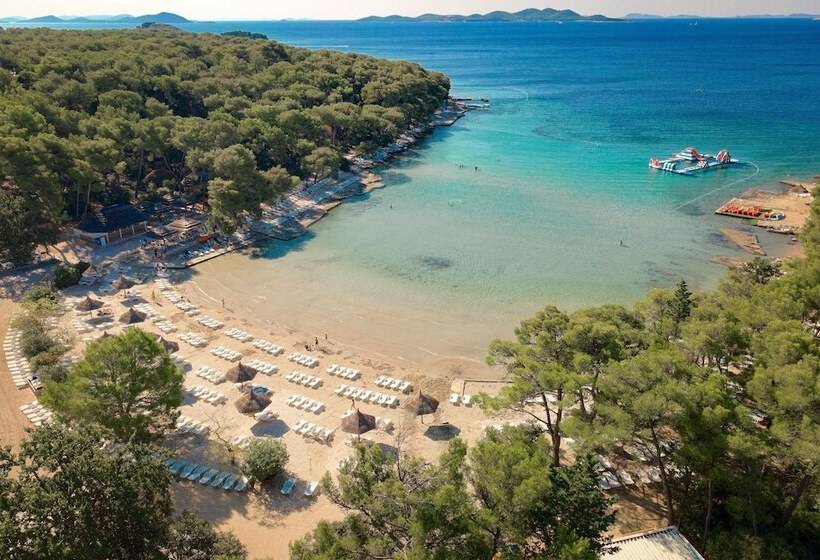 Курорт Pine Beach Pakostane Glamping Homes   All Inclusive Light