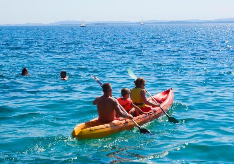 Курорт Pine Beach Pakostane Glamping Homes   All Inclusive Light