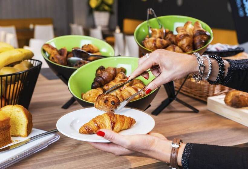 Ténéo Apparthotel Bordeaux Mérignac   Aéroport