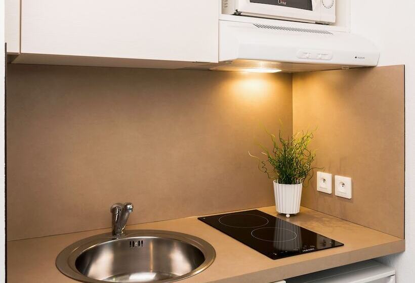 Ténéo Apparthotel Bordeaux Mérignac   Aéroport