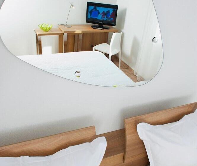 Ténéo Apparthotel Bordeaux Mérignac   Aéroport