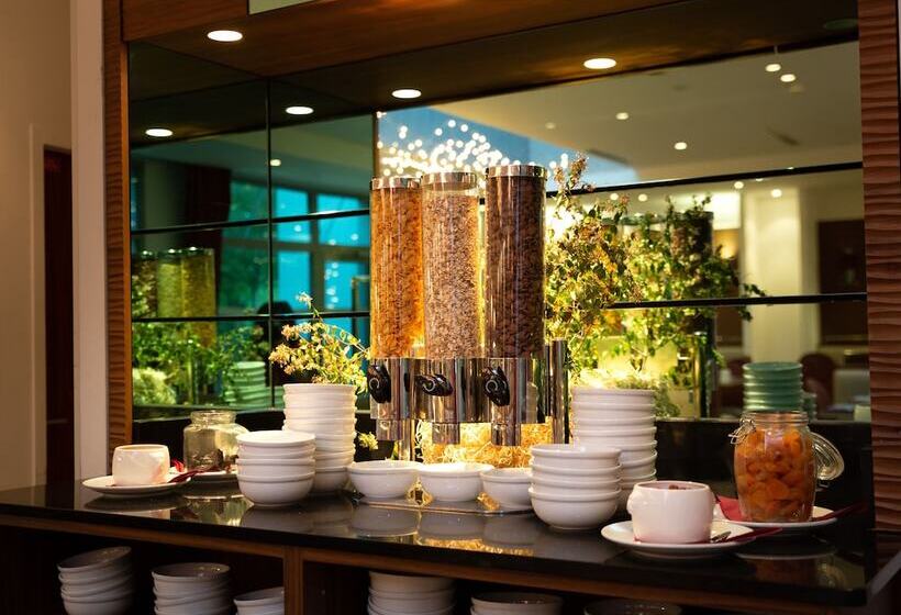 Clarion Paris Cdg Airport