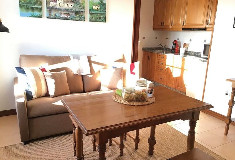 Apartamentos El Cardeo