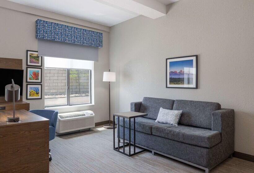 Hampton Inn & Suites Casper