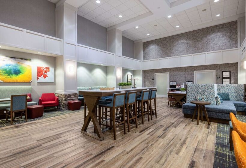 Hampton Inn & Suites Casper