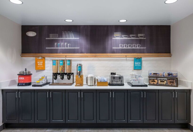 Hampton Inn & Suites Casper