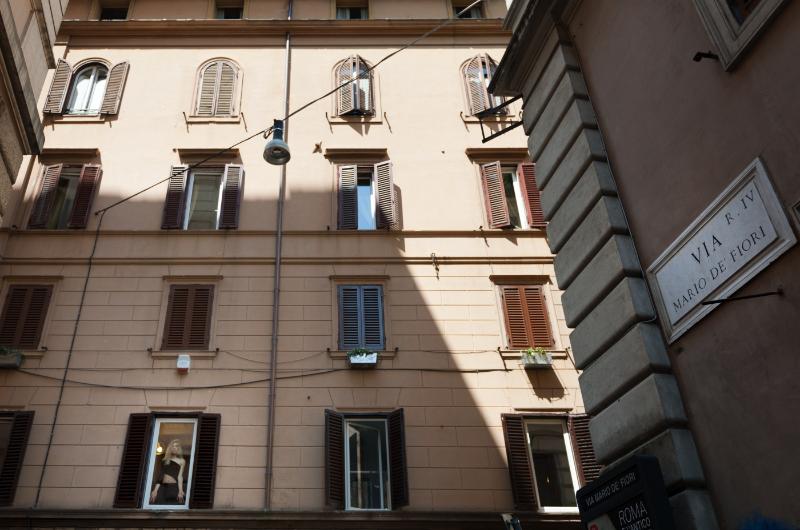 פונדק Irooms Spanish Steps