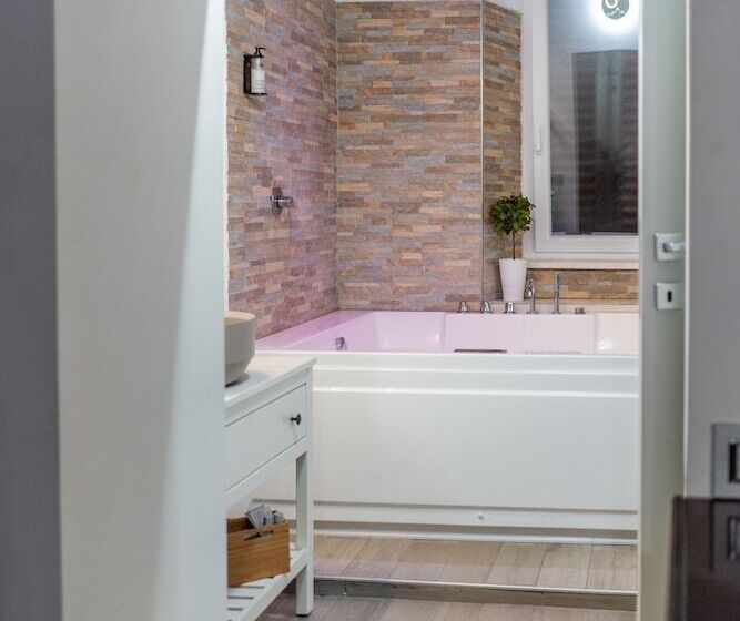 פונדק Irooms Spanish Steps