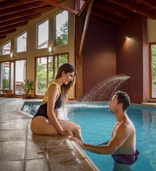 فندق فئة نجمة واحدة L Hirondelle   Adults Only