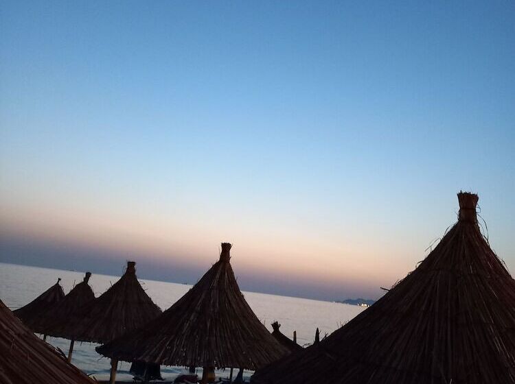 בית מלון כפרי Albion