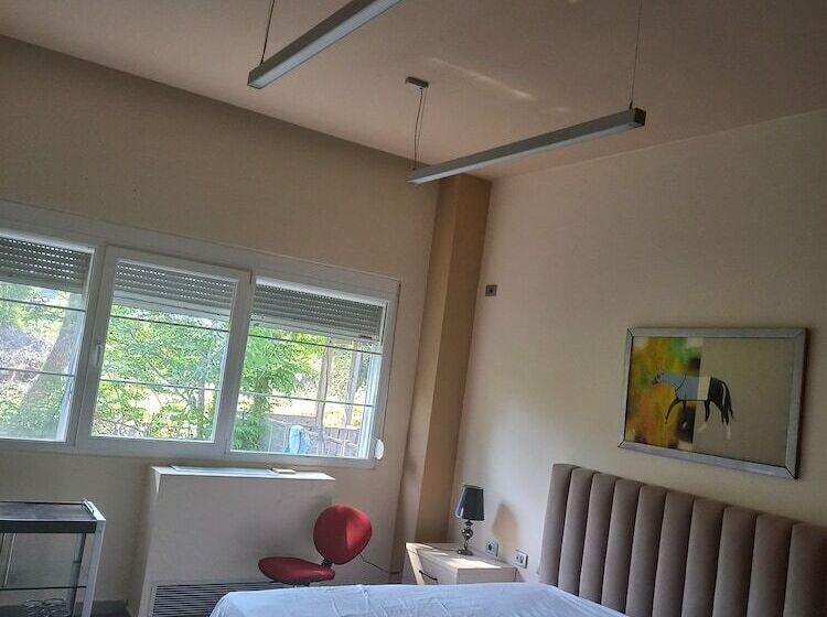 בית מלון כפרי Albion