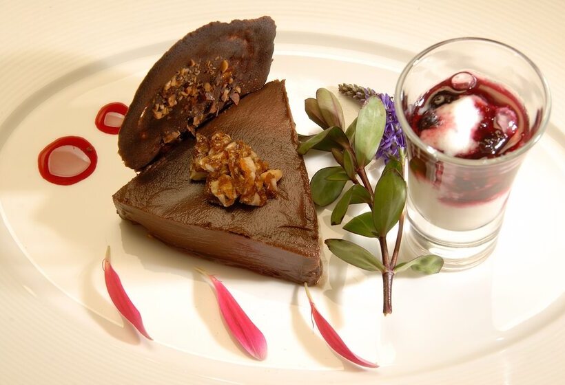 호텔 Alma Del Lago Suites & Spa