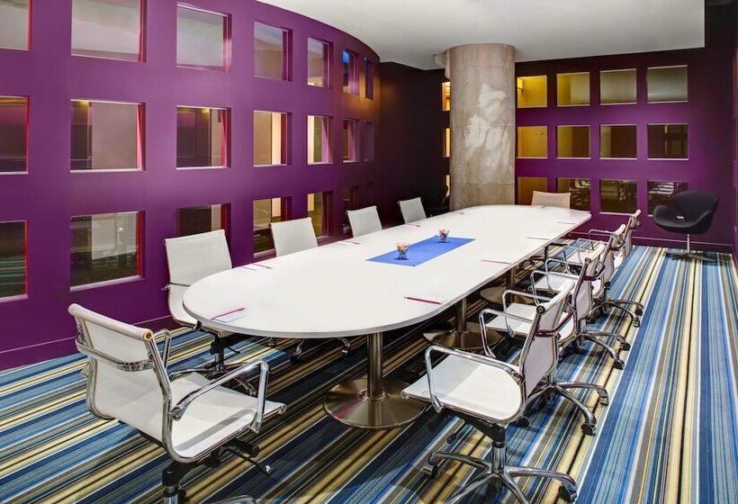 هتل Aloft Dallas Downtown