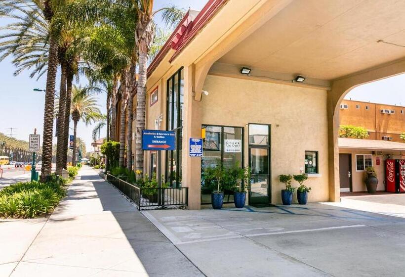 فندق Anaheim Discovery Inn And Suites