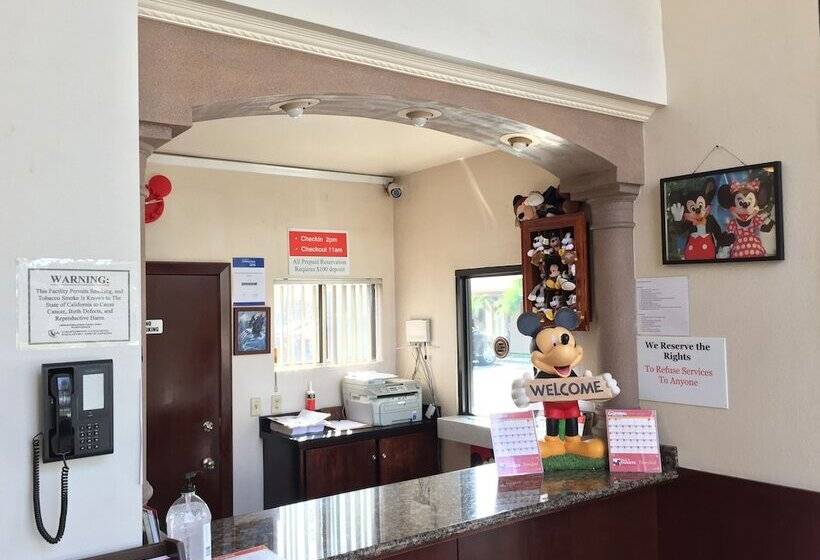 فندق Anaheim Discovery Inn And Suites