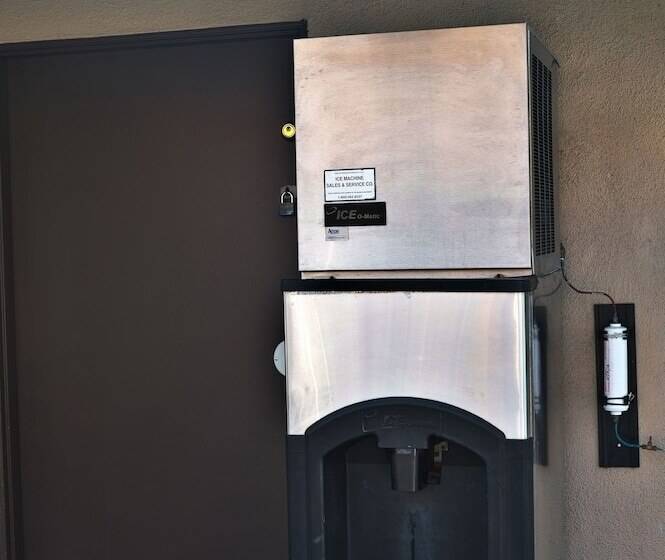 فندق Anaheim Discovery Inn And Suites