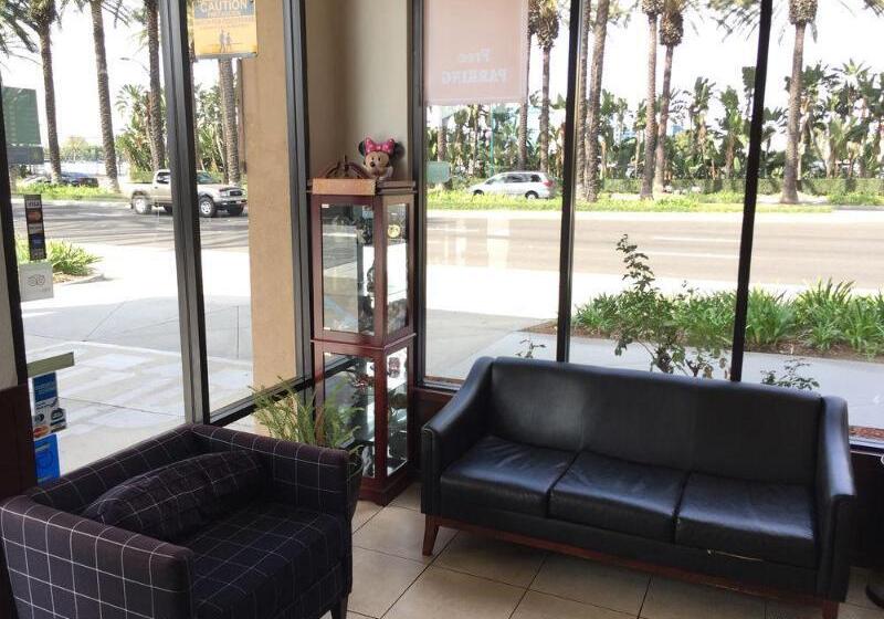 فندق Anaheim Discovery Inn And Suites