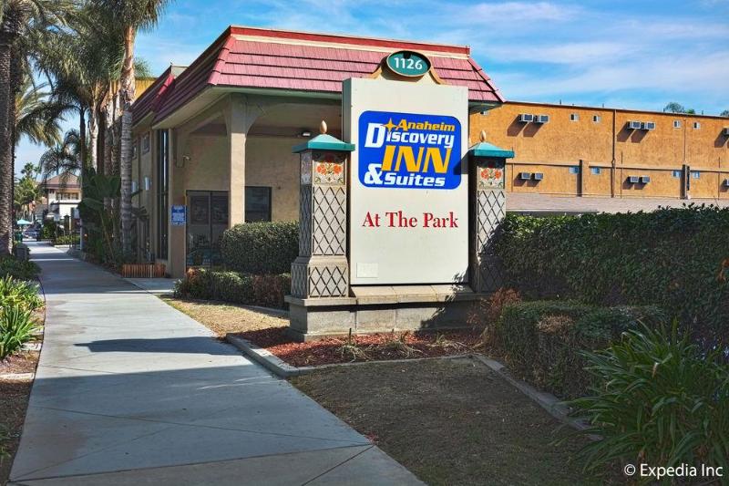 فندق Anaheim Discovery Inn And Suites