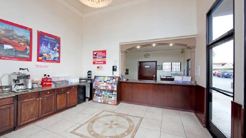 فندق Anaheim Discovery Inn And Suites