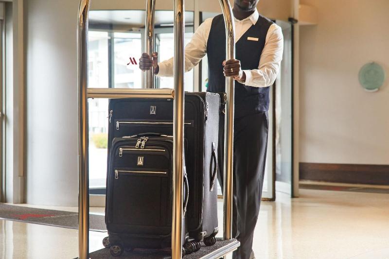 Отель Atlanta Airport Marriott Gateway