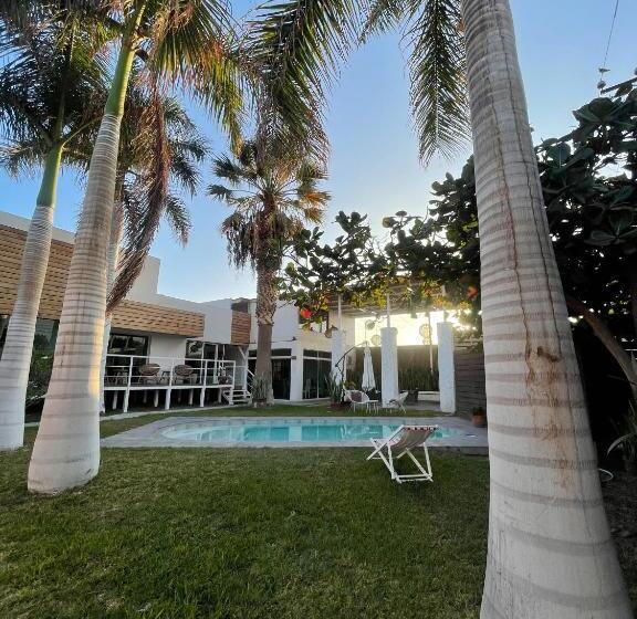 Отель Avenida En Arica