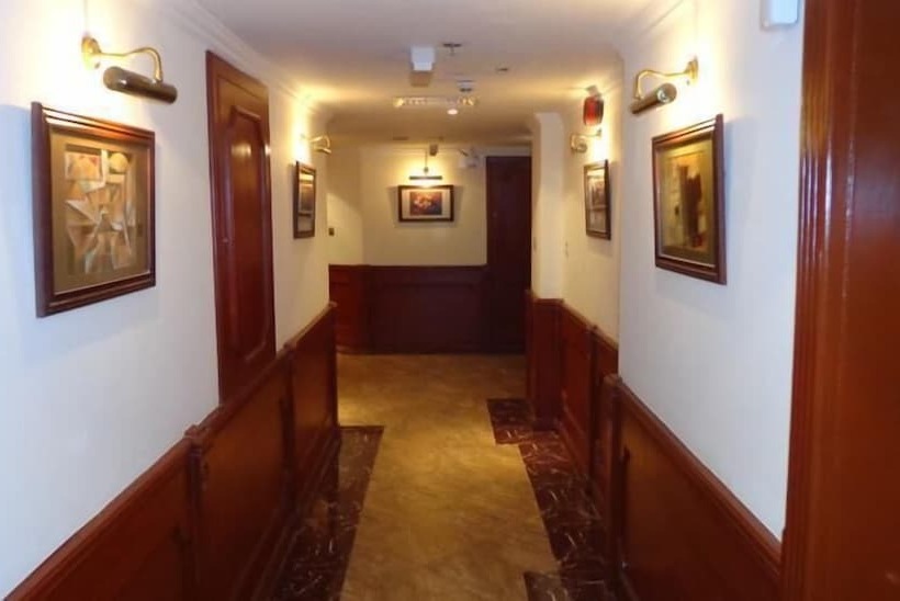 هتل Bahrain Carlton