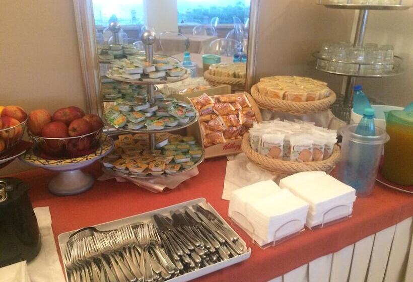 Отель Baia Azzurra