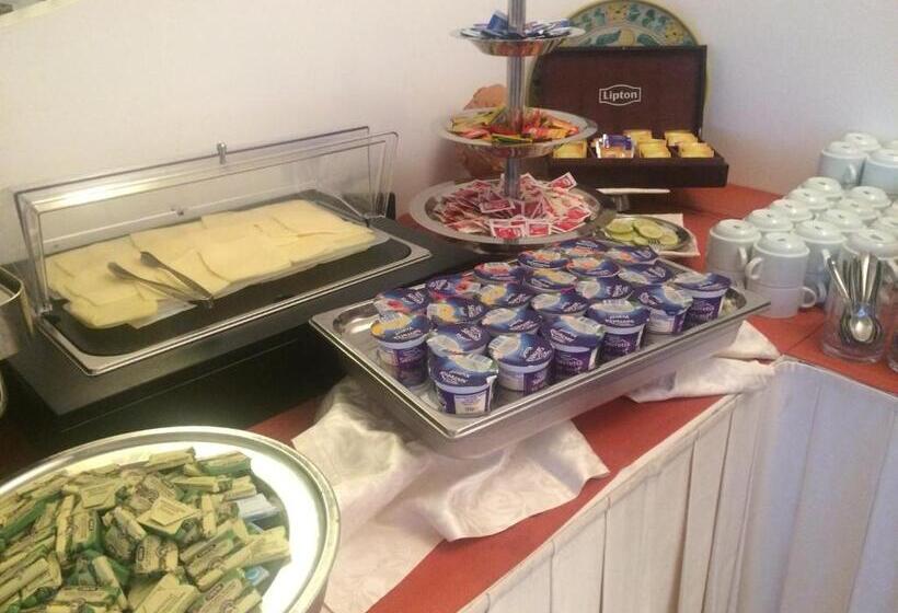 Отель Baia Azzurra