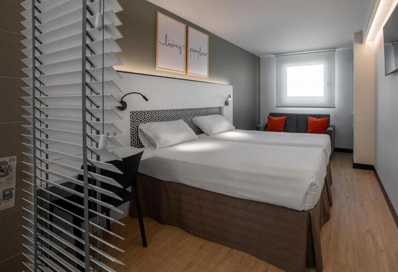 בית מלון כפרי Bed4u Pamplona