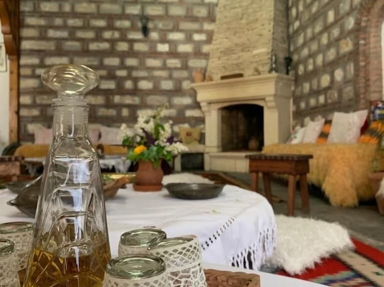 בית מלון כפרי Berati