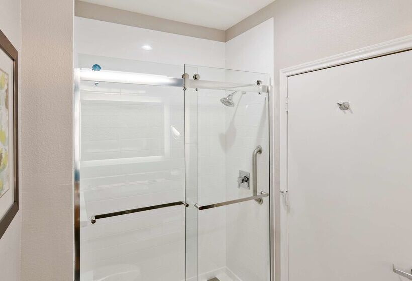 هتل Best Western Plus Houston Atascocita Inn & Suites