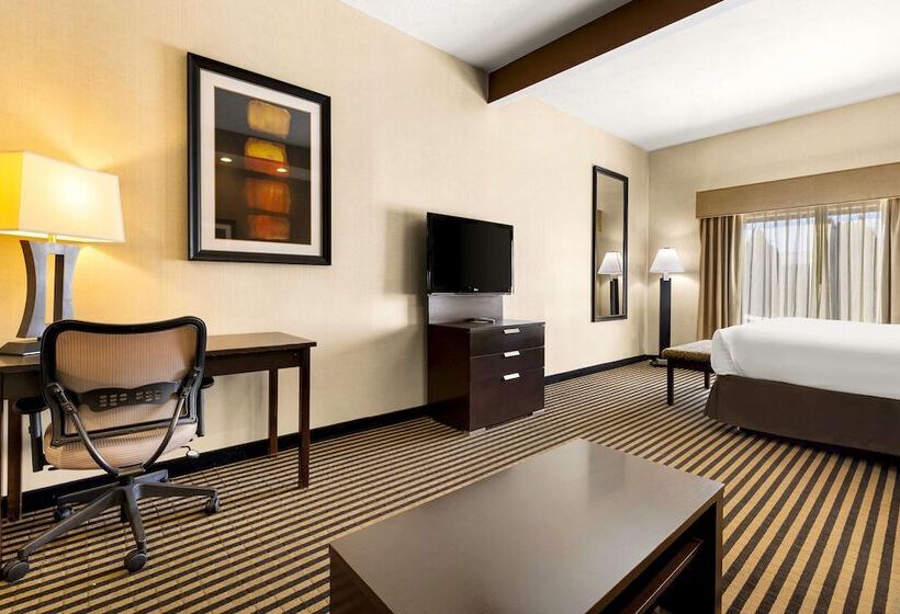 בית מלון כפרי Sonesta Essential Indianapolis Airport