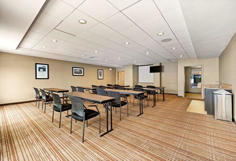 فندق Sonesta Essential Indianapolis Airport