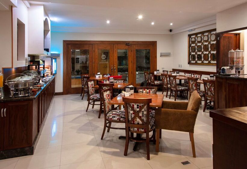 هتل Best Western Plus Chihuahua Aeropuerto