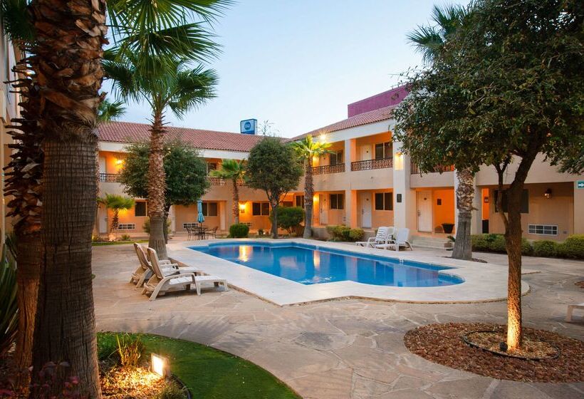 هتل Best Western Plus Chihuahua Aeropuerto