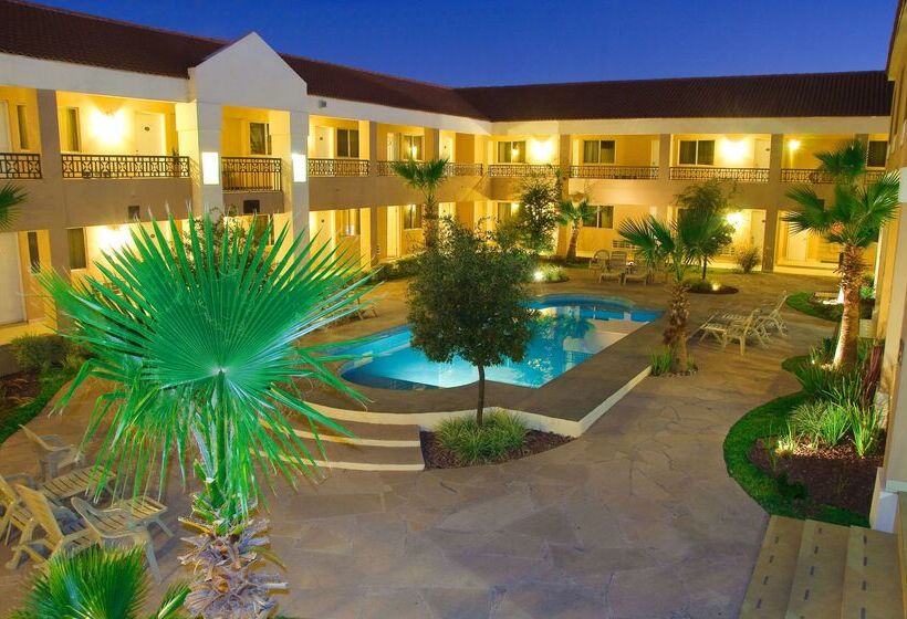 هتل Best Western Plus Chihuahua Aeropuerto