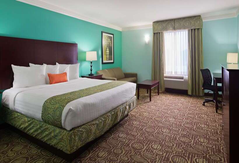 Отель Best Western Plus Glen Allen Inn