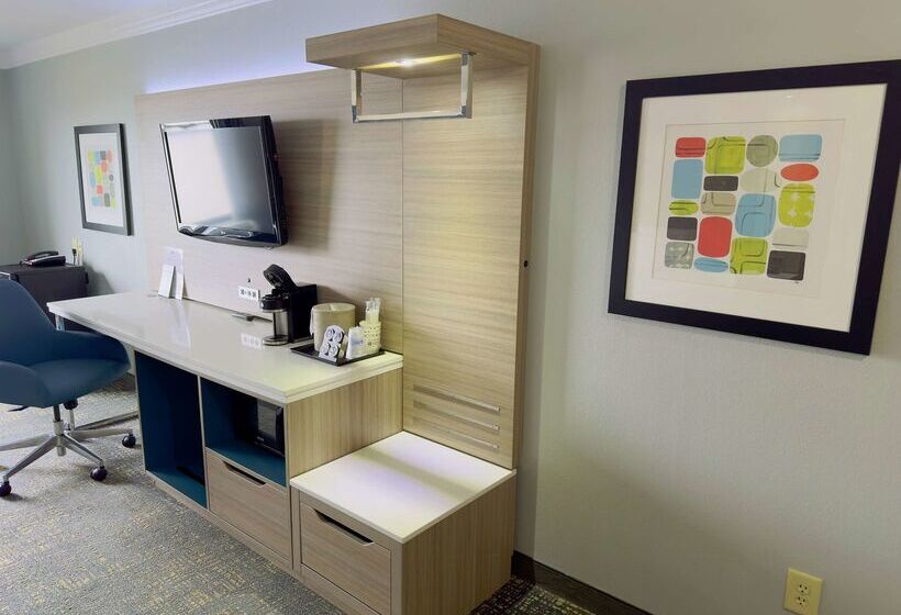 Отель Best Western Plus Glen Allen Inn