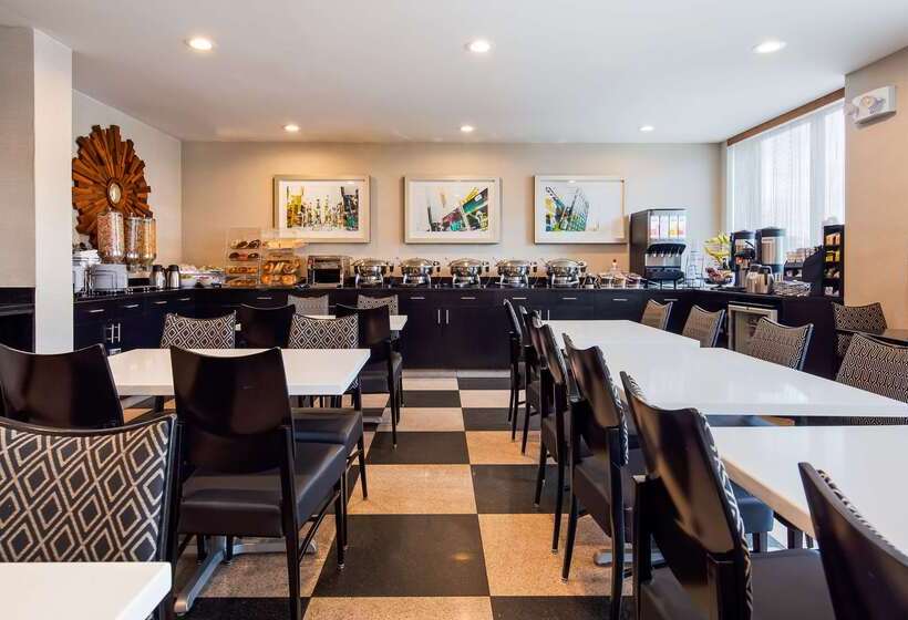 فندق Best Western Plus Plaza