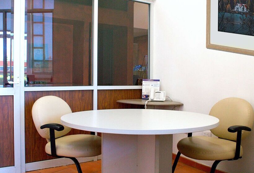 בית מלון כפרי Best Western Saltillo