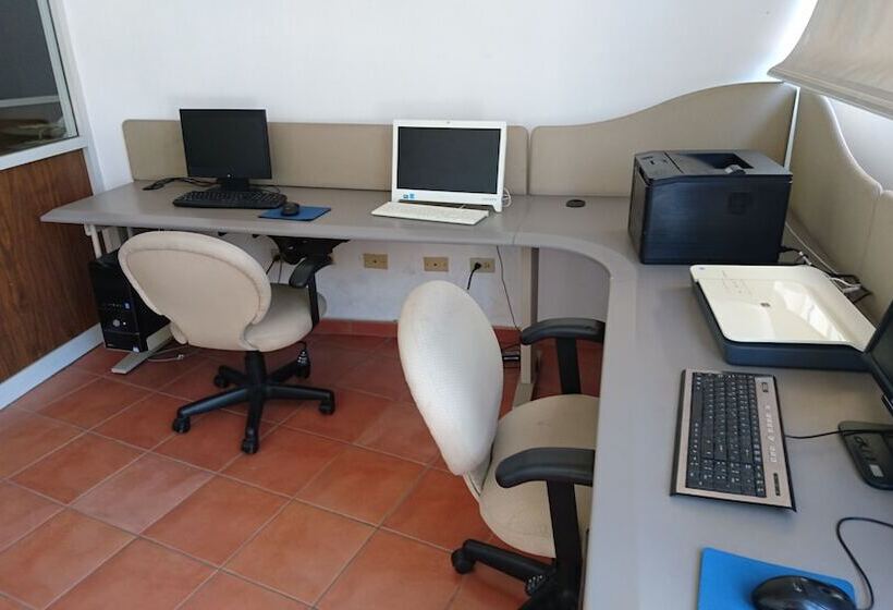 בית מלון כפרי Best Western Saltillo